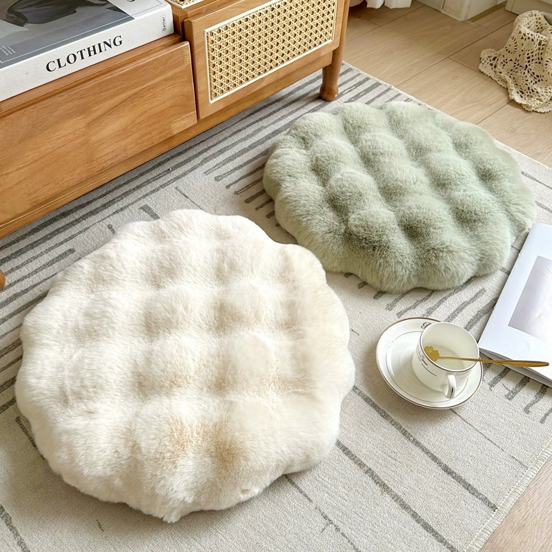 Faux Rabbit Fur Futon Cushion, - Acupressure Mat Set recension och pris